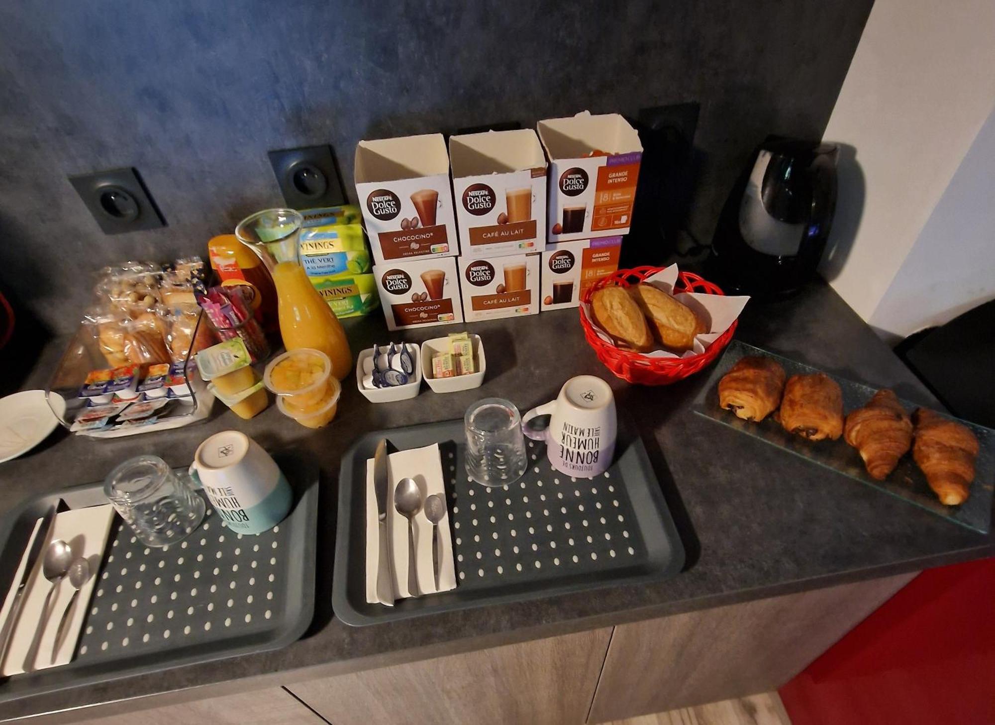 Petit Dejeuner Compris Séjour chez l'habitant Fréjus